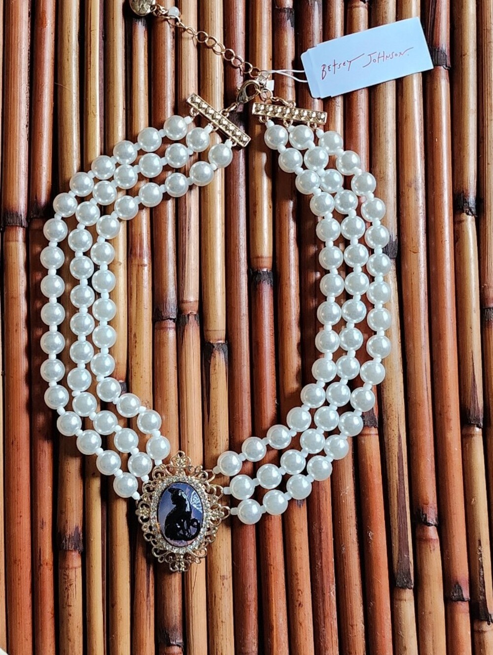 ✨ Whimsigoth Dream: Vintage Style Cat Cameo Pearl Choker ✨